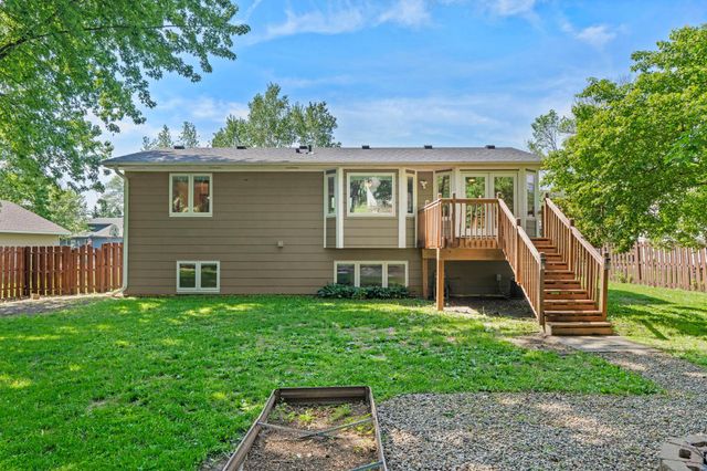 1136 Minnesota Street S, Shakopee, MN 55379