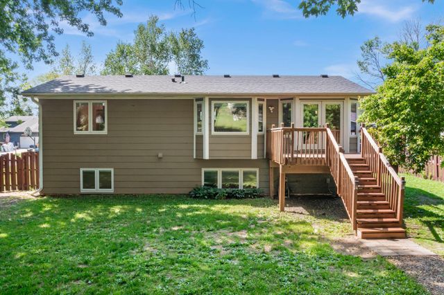 1136 Minnesota Street S, Shakopee, MN 55379
