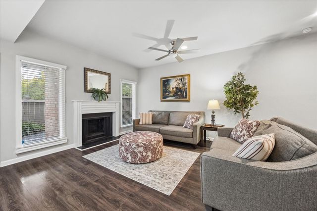 1510 Prairie Grove Drive, Houston, TX 77077