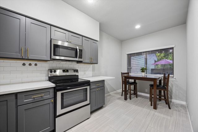 1510 Prairie Grove Drive, Houston, TX 77077