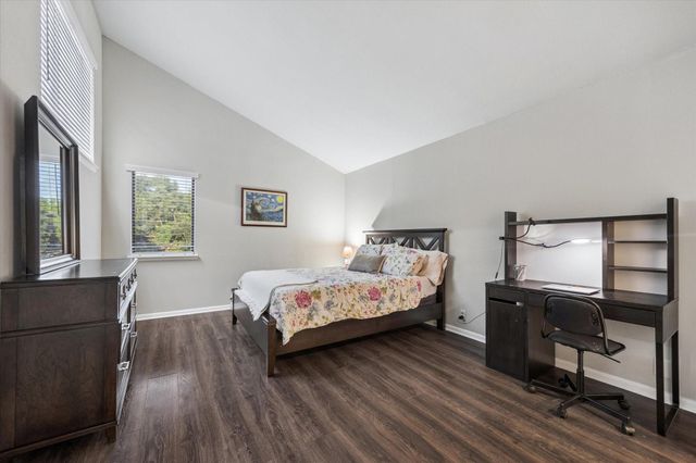1510 Prairie Grove Drive, Houston, TX 77077