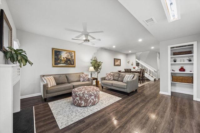 1510 Prairie Grove Drive, Houston, TX 77077