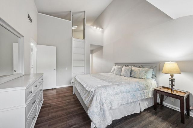 1510 Prairie Grove Drive, Houston, TX 77077