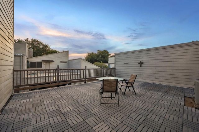 1510 Prairie Grove Drive, Houston, TX 77077