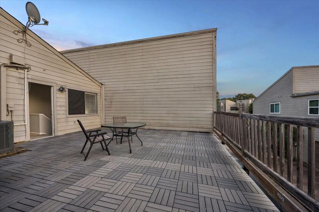 1510 Prairie Grove Drive, Houston, TX 77077