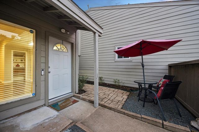 1510 Prairie Grove Drive, Houston, TX 77077