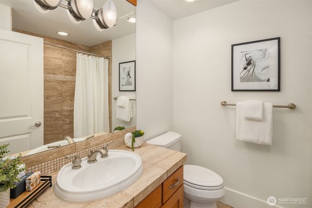 4859 86th Avenue SE, Mercer Island, WA 98040