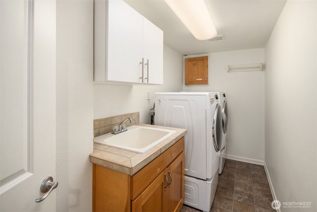 4859 86th Avenue SE, Mercer Island, WA 98040