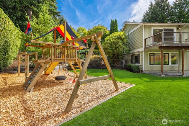 4859 86th Avenue SE, Mercer Island, WA 98040