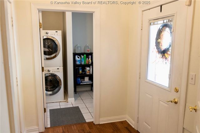 35 Oakridge Estates Road, Danville, WV 25053