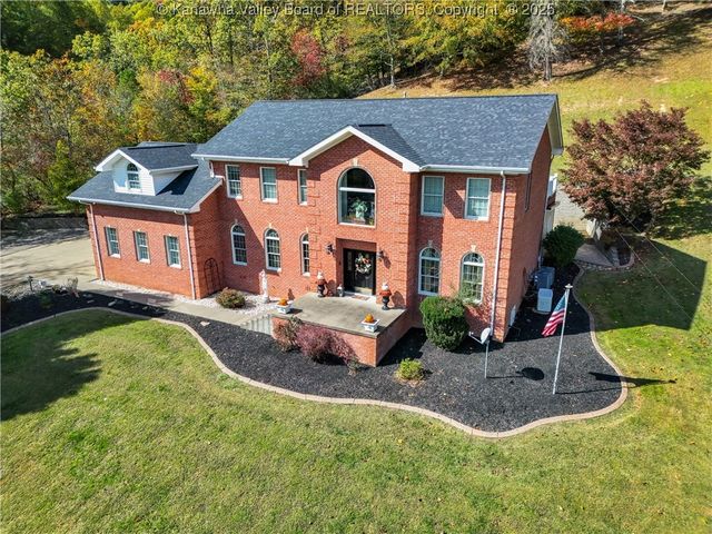 35 Oakridge Estates Road, Danville, WV 25053