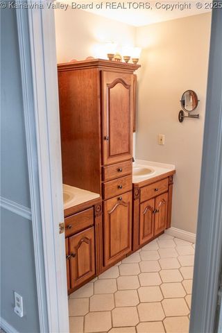 35 Oakridge Estates Road, Danville, WV 25053