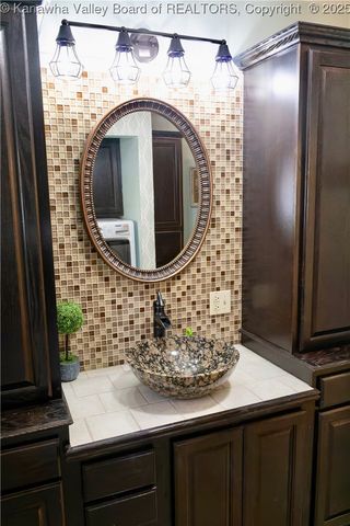 35 Oakridge Estates Road, Danville, WV 25053