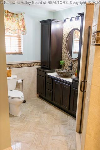 35 Oakridge Estates Road, Danville, WV 25053