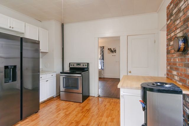 35 Adams, Abington, MA 02351