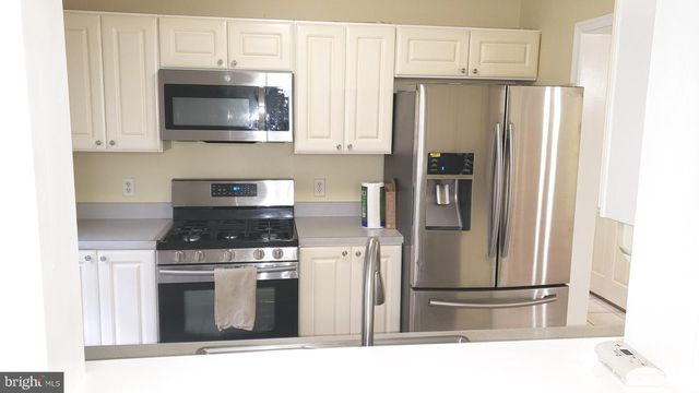 527 RED BUD CT, Wilmington, DE 19805