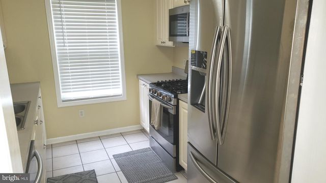 527 RED BUD CT, Wilmington, DE 19805