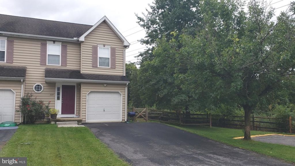 527 RED BUD CT, Wilmington, DE 19805