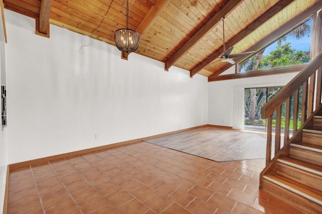 100 Sparrow Drive 13, Royal Palm Beach, FL 33411