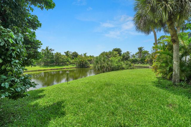 100 Sparrow Drive 13, Royal Palm Beach, FL 33411
