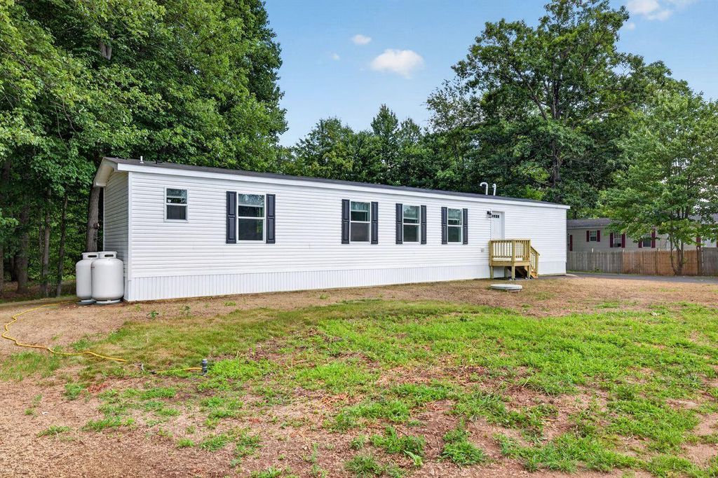 7 Gendreau Lane, Sanford, ME 04073 — photo 3