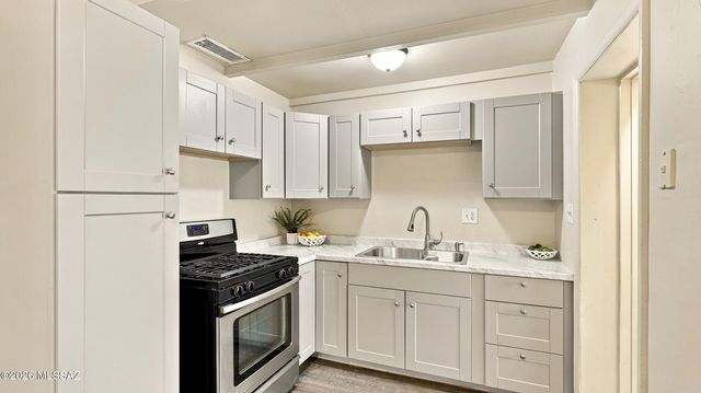 376 W Columbia Street, Tucson, AZ 85714