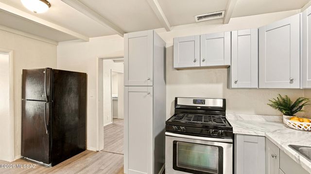 376 W Columbia Street, Tucson, AZ 85714
