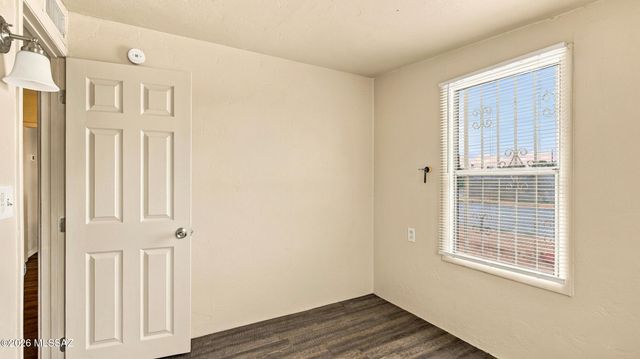 376 W Columbia Street, Tucson, AZ 85714