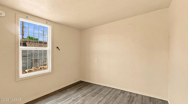 376 W Columbia Street, Tucson, AZ 85714