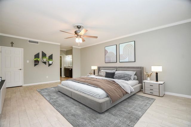 382 Wilcrest Drive, Houston, TX 77042