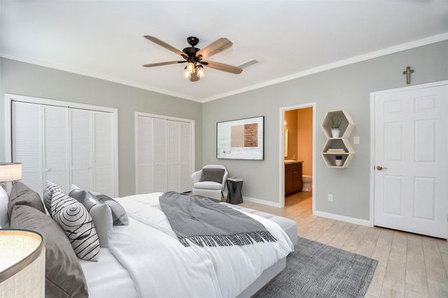 382 Wilcrest Drive, Houston, TX 77042