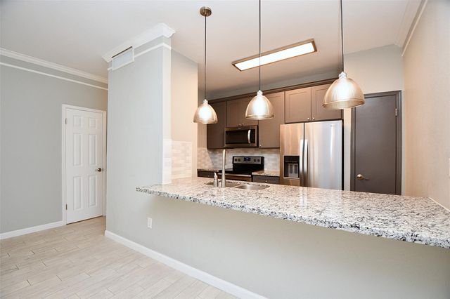 382 Wilcrest Drive, Houston, TX 77042