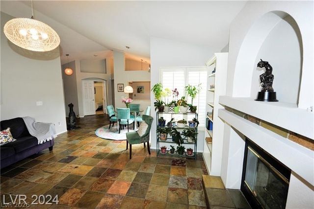 7268 Drifting River Court, Las Vegas, NV 89149