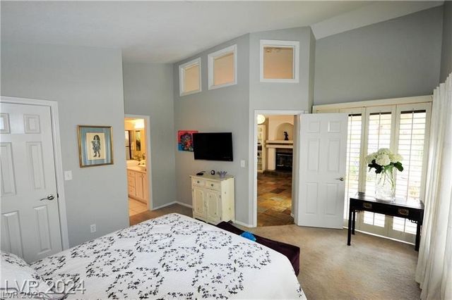 7268 Drifting River Court, Las Vegas, NV 89149