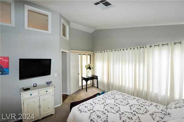 7268 Drifting River Court, Las Vegas, NV 89149