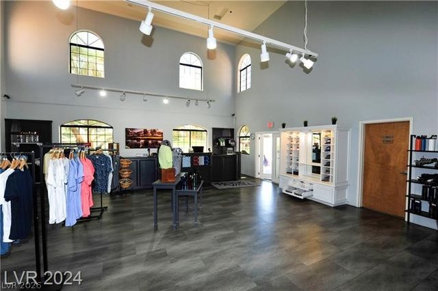 7268 Drifting River Court, Las Vegas, NV 89149