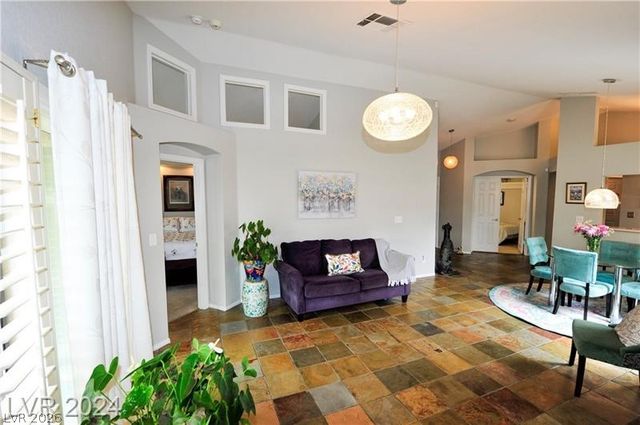 7268 Drifting River Court, Las Vegas, NV 89149