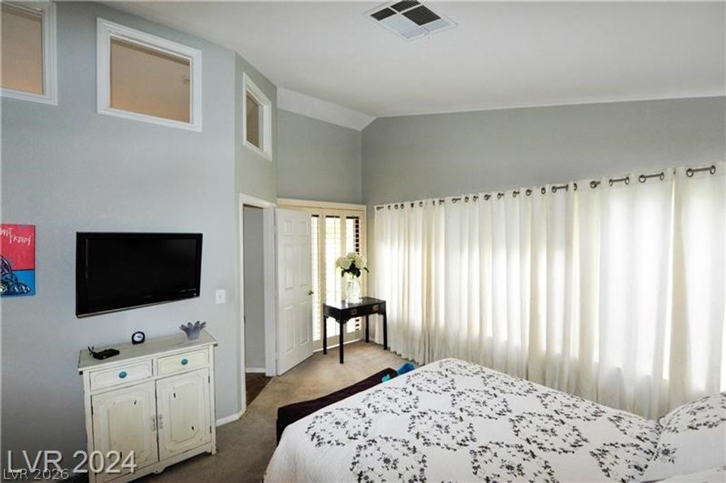 Image 26 of property listing at 7268 Drifting River Court, Las Vegas, NV 89149