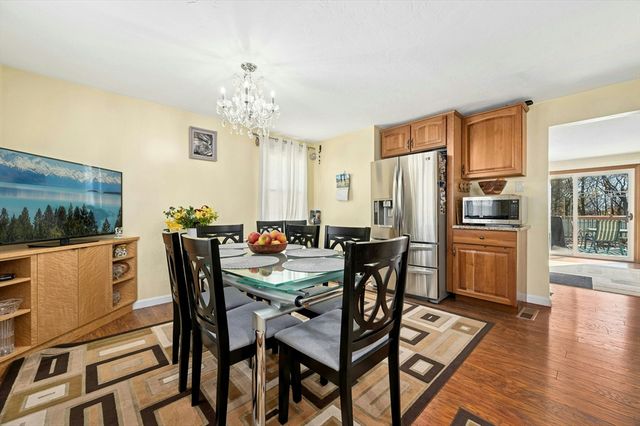 76 Parsons Hill Dr A, Worcester, MA 01603