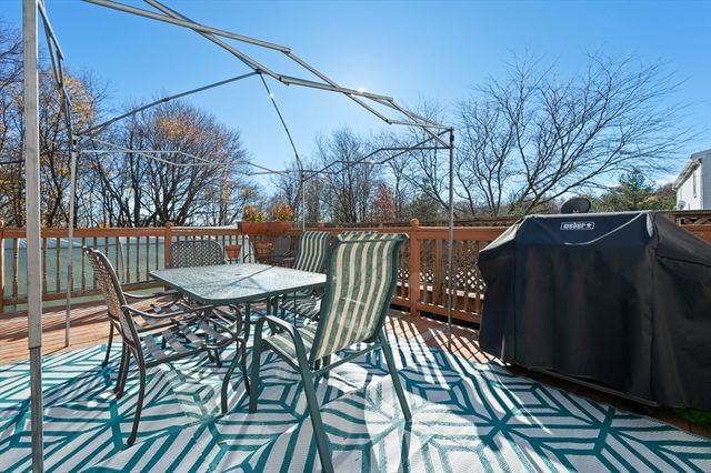 76 Parsons Hill Dr A, Worcester, MA 01603