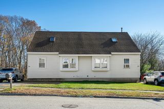 76 Parsons Hill Dr A, Worcester, MA 01603