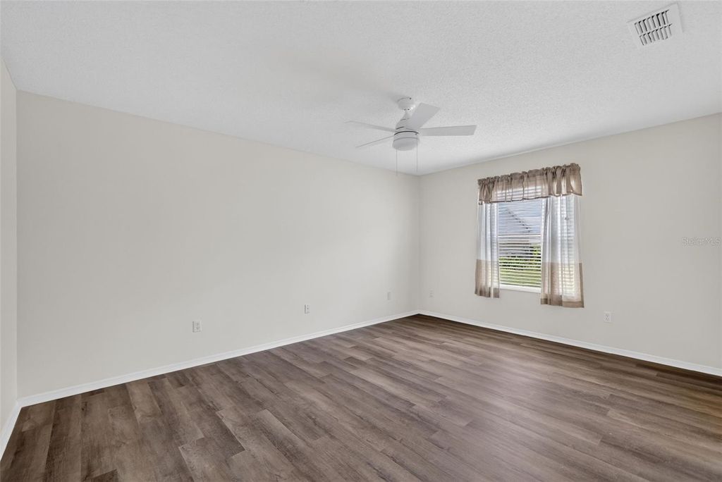 Image 18 of property listing at 1606 CAMPOS DRIVE, The Villages, FL 32162