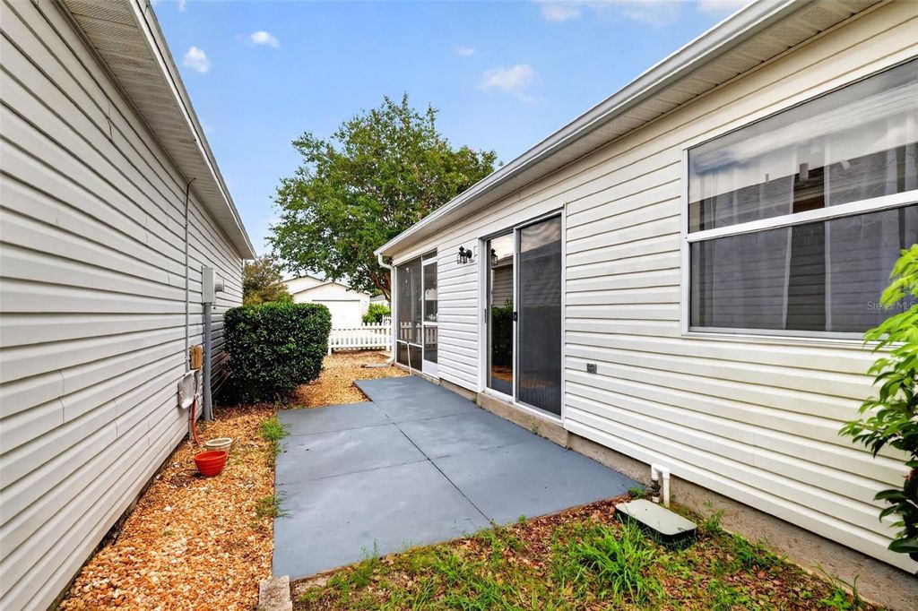 Image 26 of property listing at 1606 CAMPOS DRIVE, The Villages, FL 32162