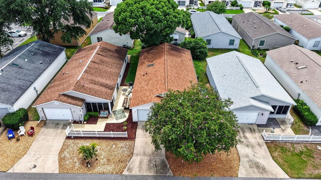 Image 32 of property listing at 1606 CAMPOS DRIVE, The Villages, FL 32162