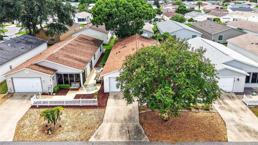 Image 33 of property listing at 1606 CAMPOS DRIVE, The Villages, FL 32162