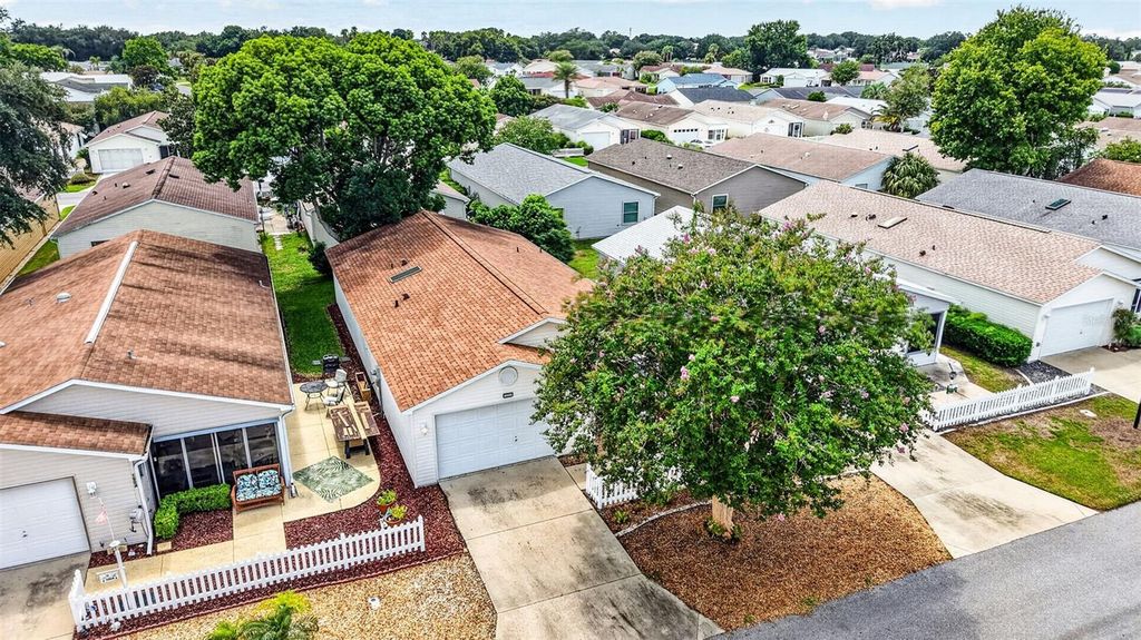 Image 38 of property listing at 1606 CAMPOS DRIVE, The Villages, FL 32162