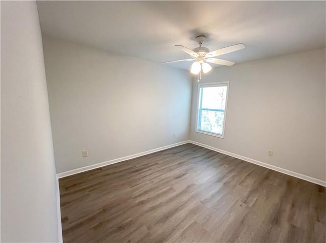 220 Madison Avenue, Acworth, GA 30102