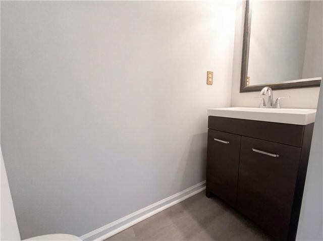 220 Madison Avenue, Acworth, GA 30102