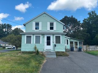 40 Roland St, Pittsfield, MA 01201