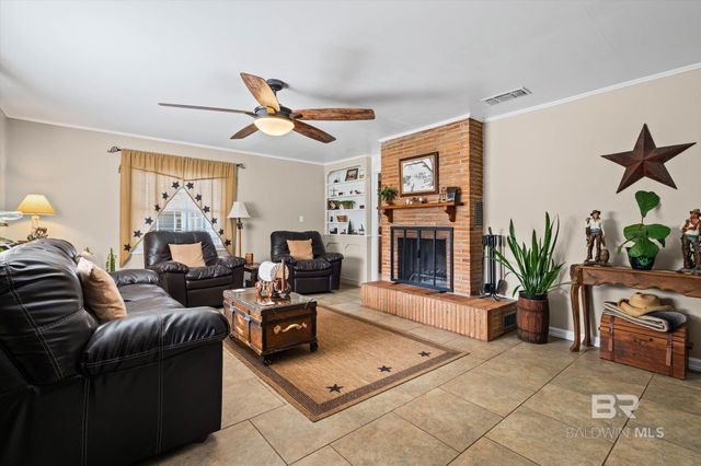 302 W Jefferson Street, Summerdale, AL 36580